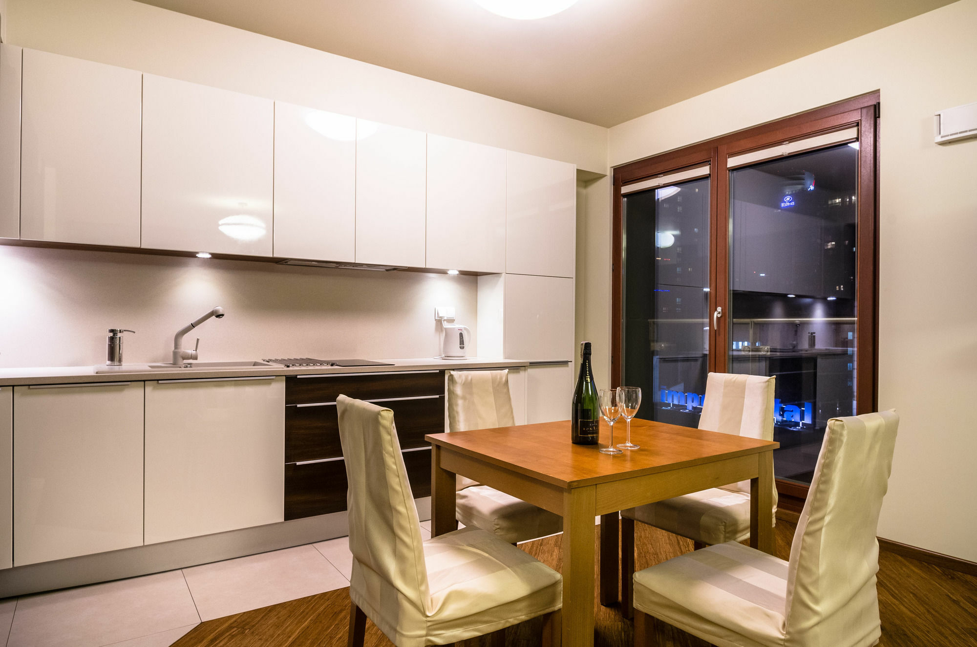 Silver Apartments Warsawa Bagian luar foto